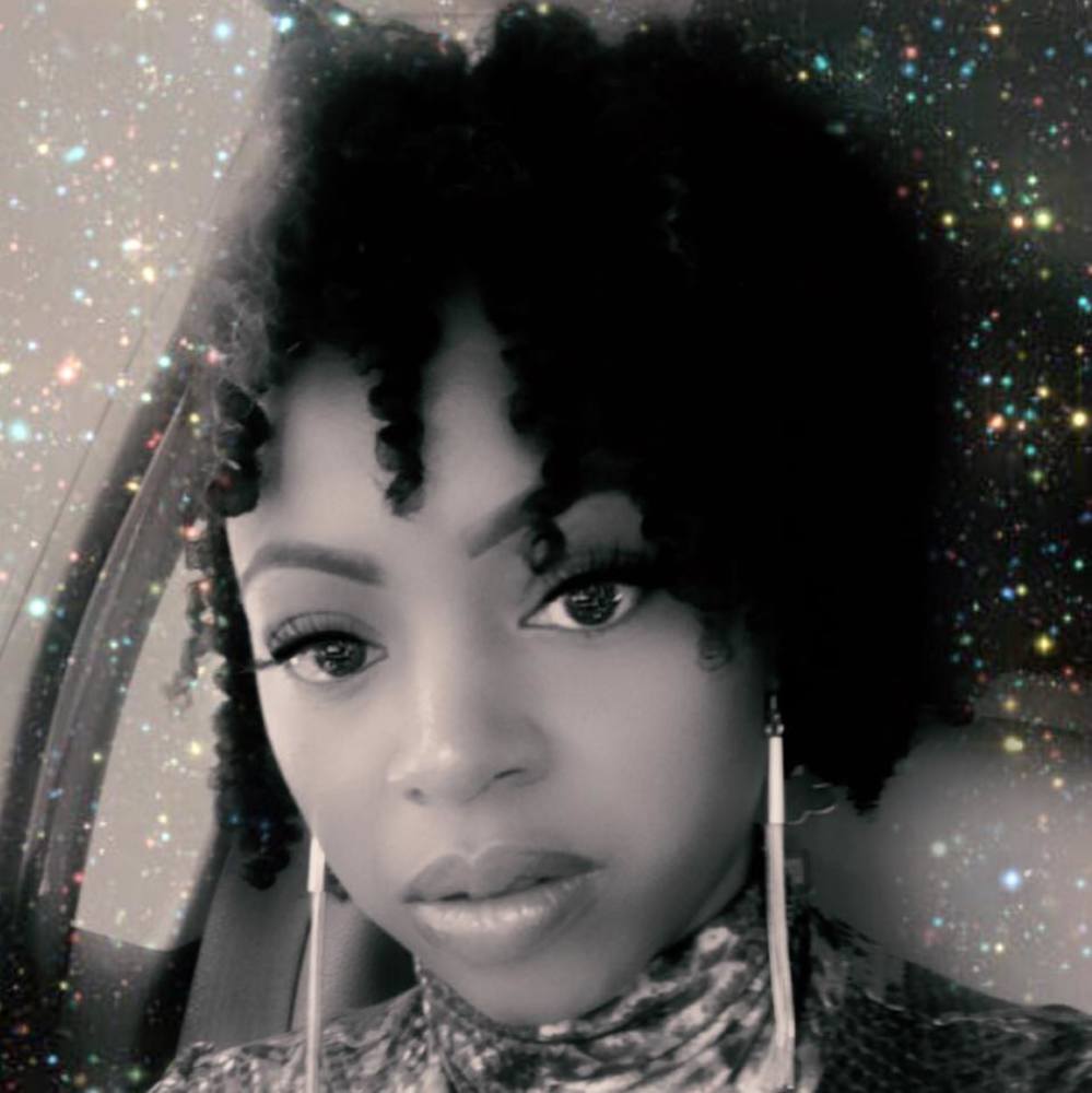 Meet your Posher, Miaka